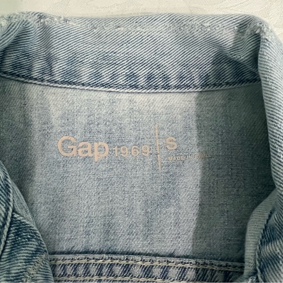 GAP DISTRESSED ICON DENIM JEAN JACKET SIZE SMALL - Picture 10 of 15
